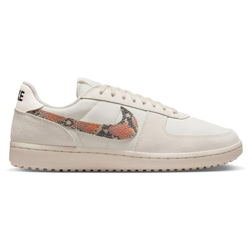 Nike Field General